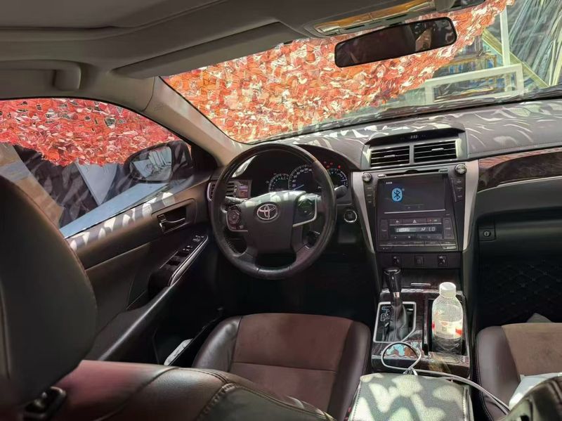 Camry photo 2