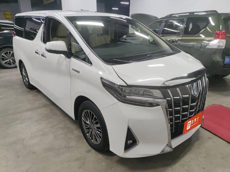 Alphard photo 2