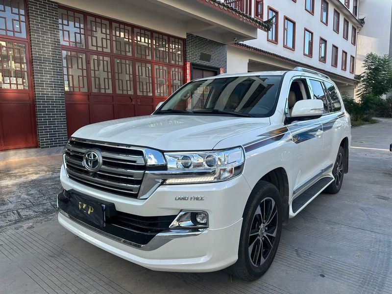 Land Cruiser