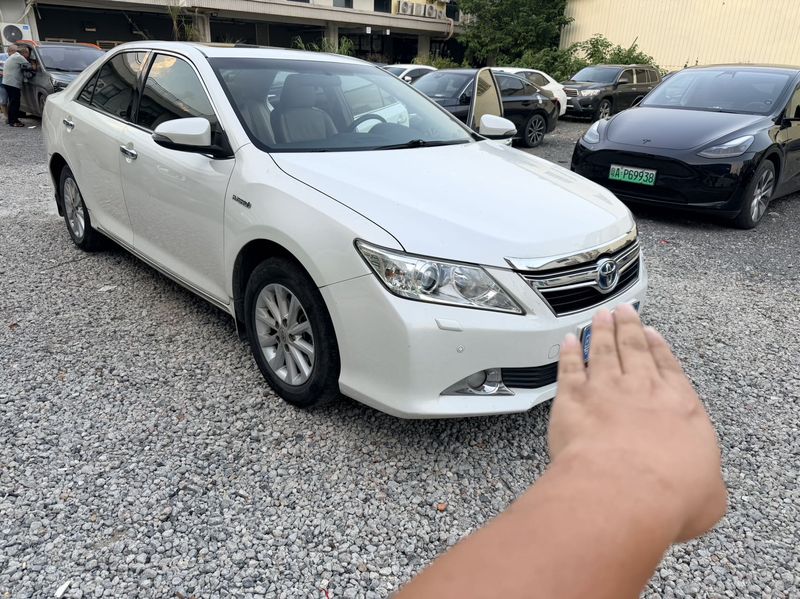 Camry photo 2