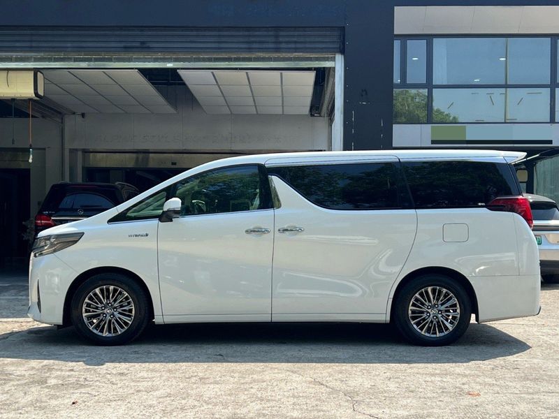 Alphard photo 3