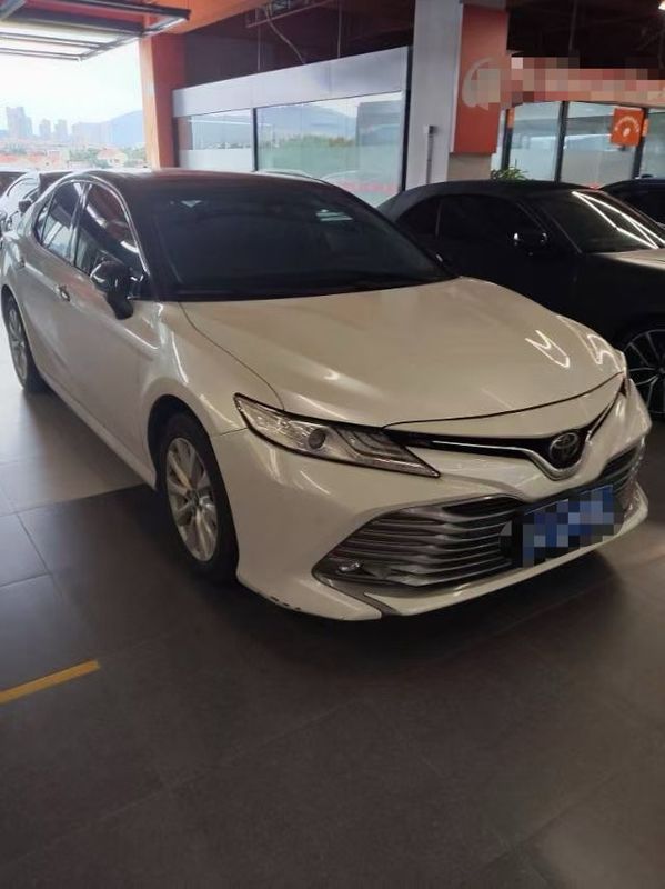 Camry photo 2