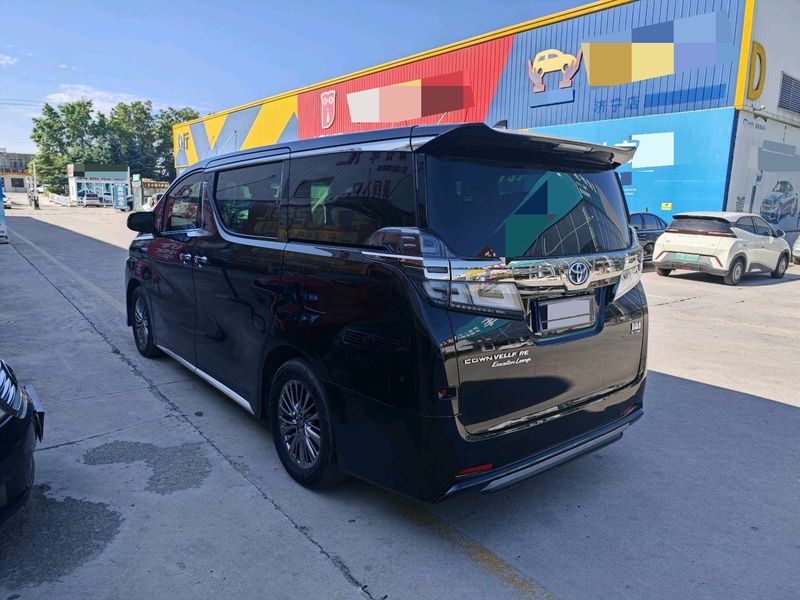 Vellfire photo 5