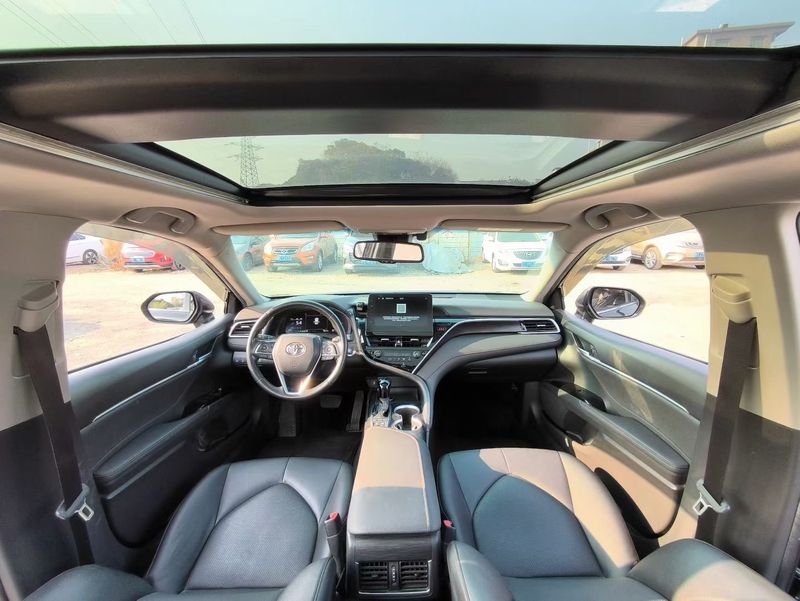 Camry photo 5
