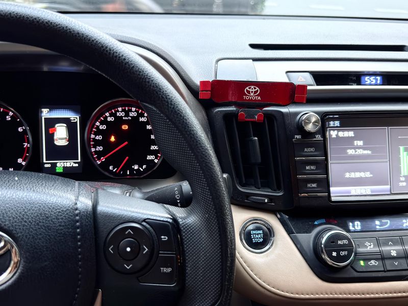 RAV4 photo 3