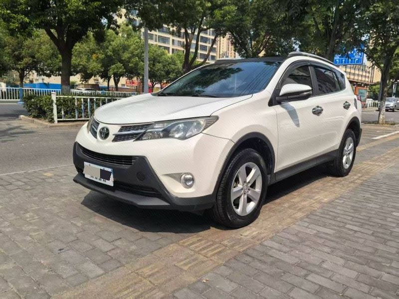 RAV4