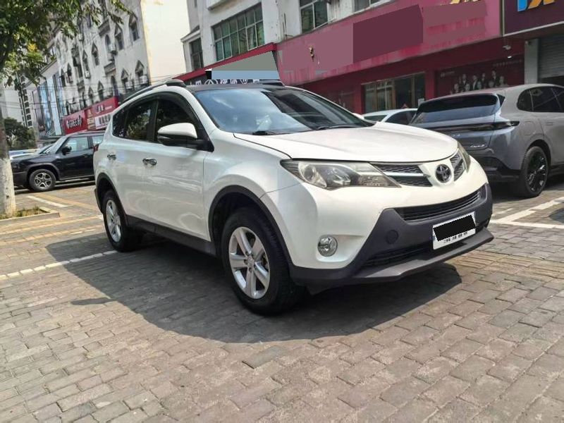 RAV4 photo 3