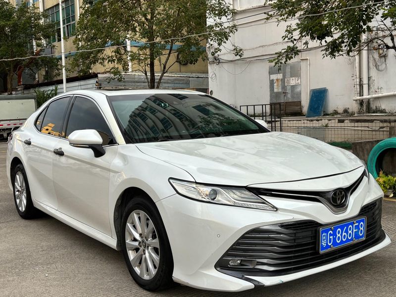 Camry photo 2