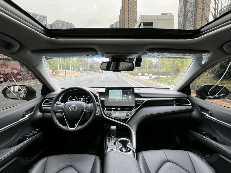 Camry photo 5