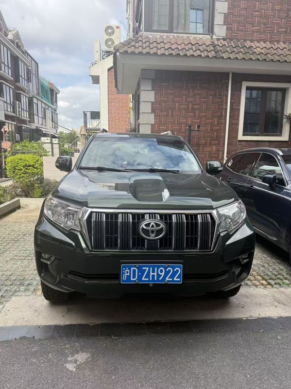 Land Cruiser Prado photo 2