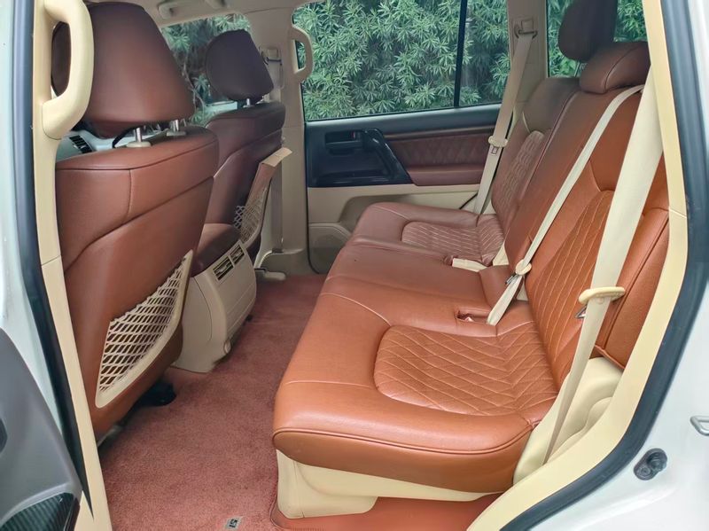 Land Cruiser photo 5