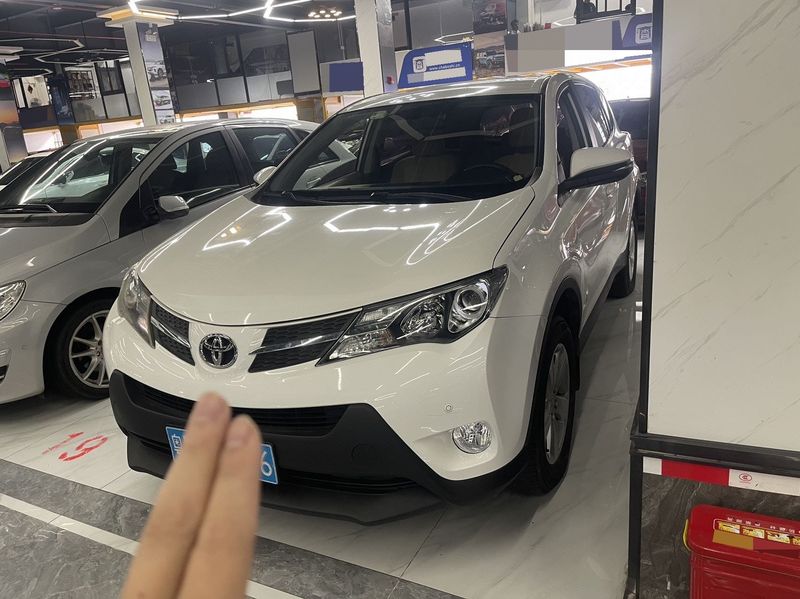 RAV4