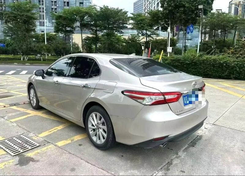 Camry photo 3