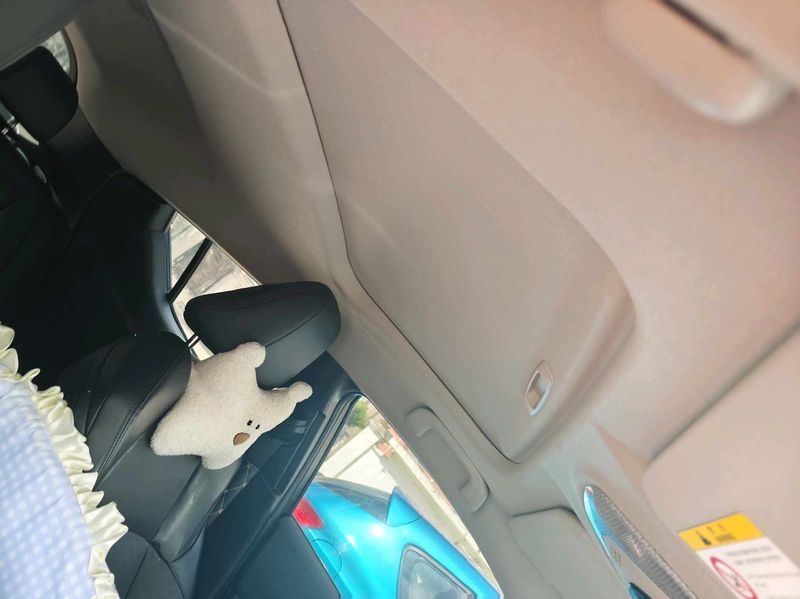 C-HR photo 5