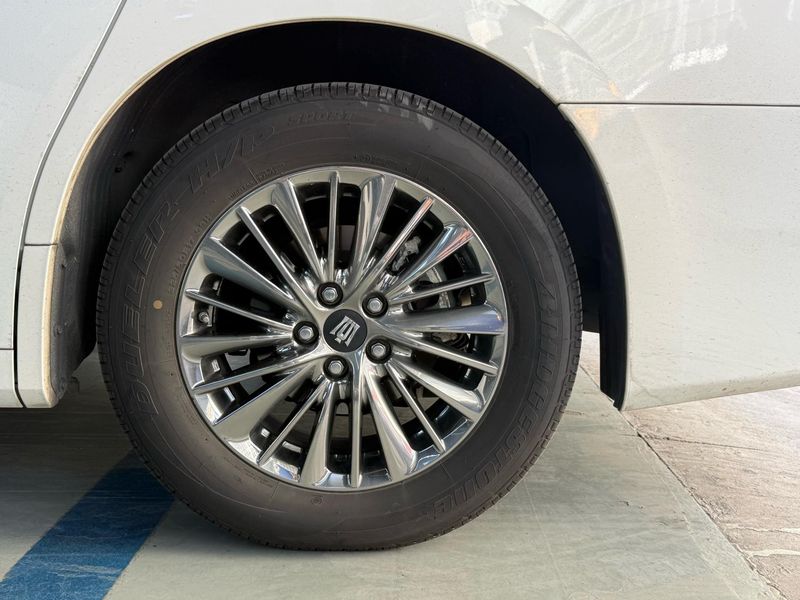 Vellfire photo 5