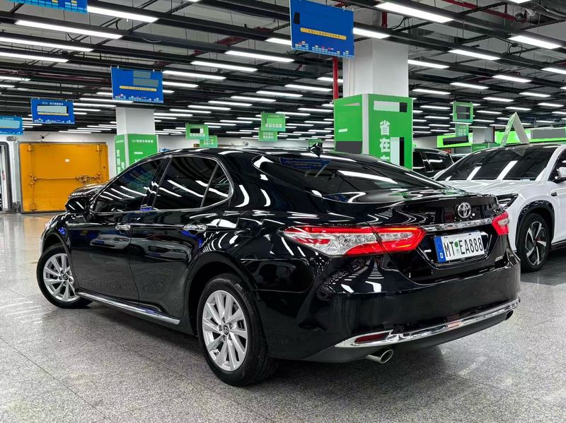 Camry photo 4