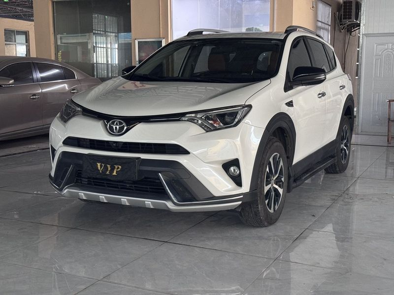 RAV4