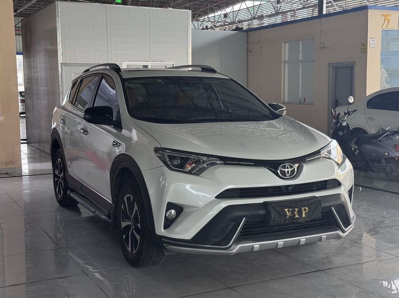 RAV4 photo 3
