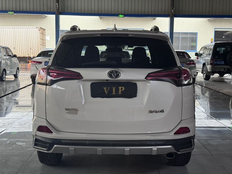 RAV4 photo 5