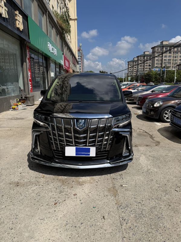 Alphard photo 2