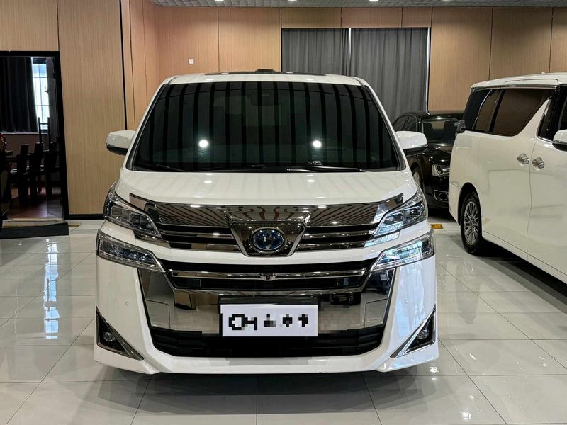 Vellfire photo 2