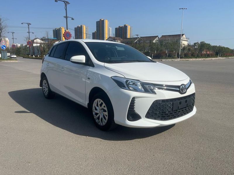 Vios photo 4