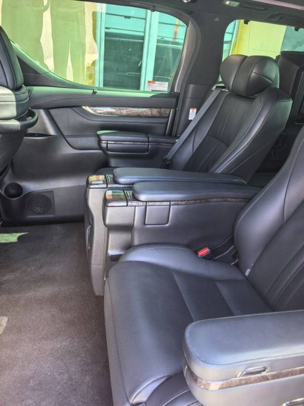 Alphard photo 5