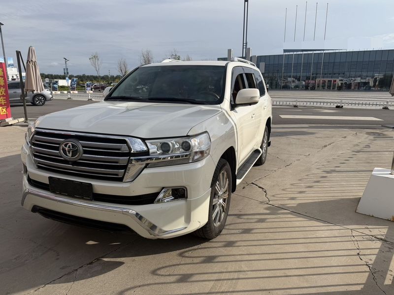 Land Cruiser