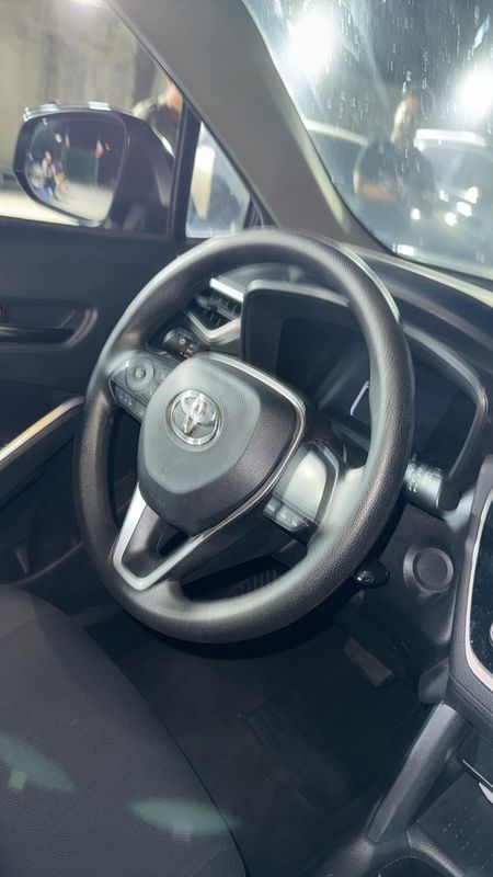 Corolla Cross photo 4