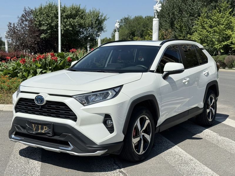 RAV4