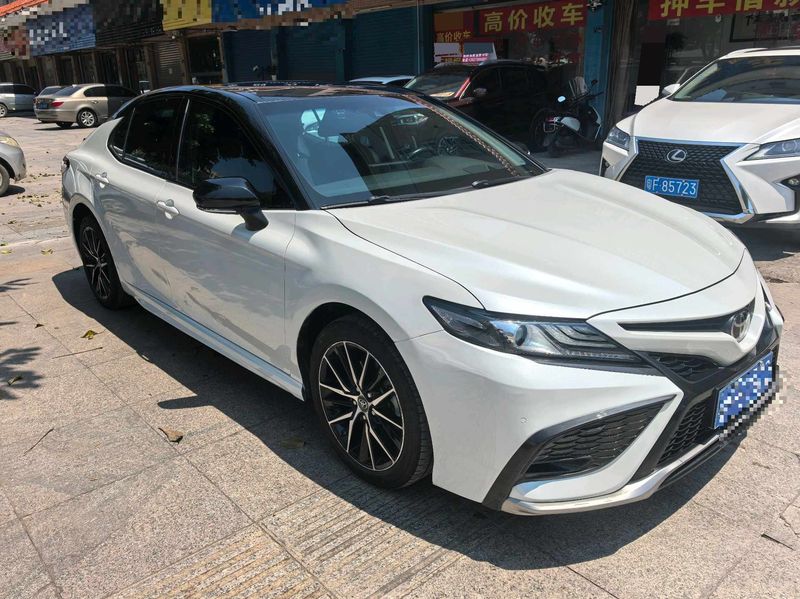 Camry photo 3