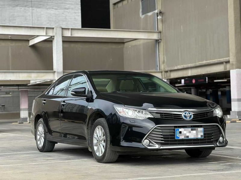 Camry photo 2