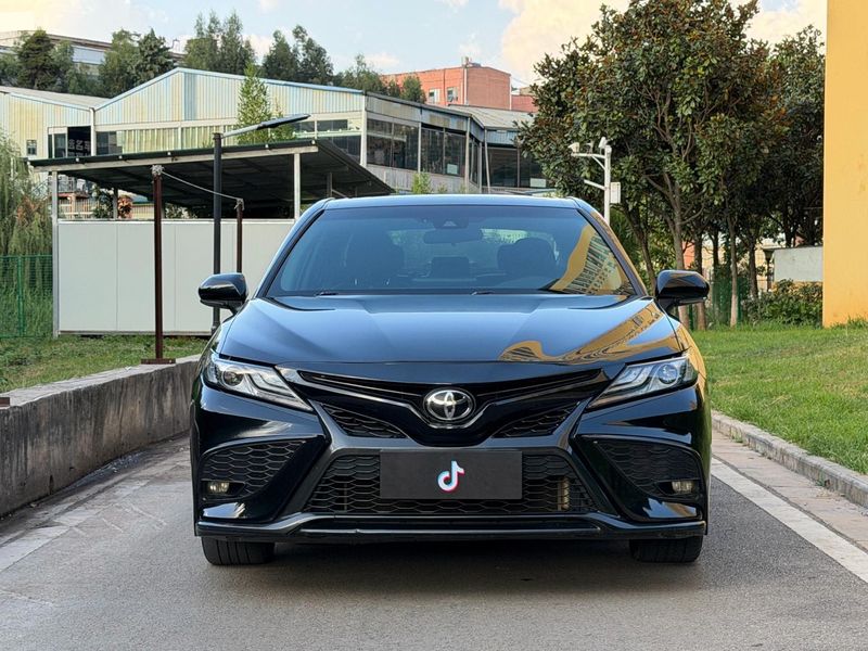 Camry photo 2