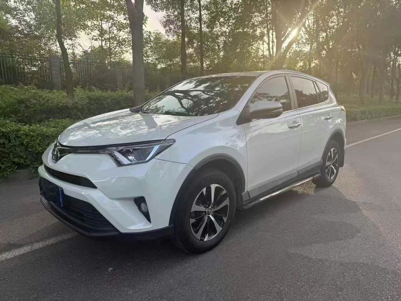 RAV4