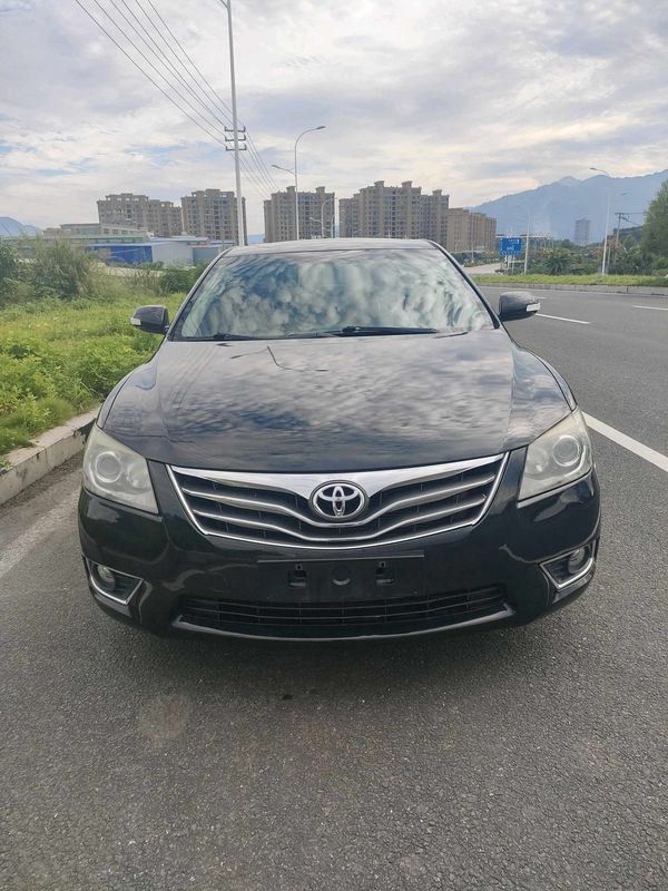 Camry photo 2
