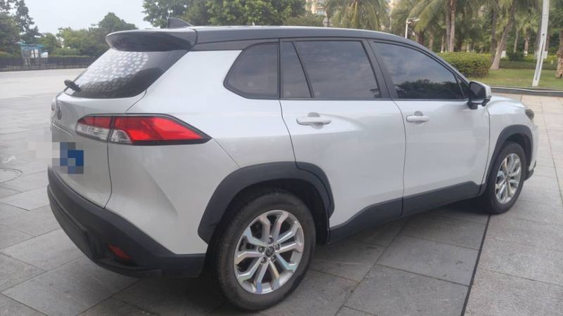 Corolla Cross photo 4