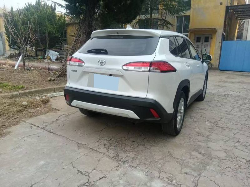 Corolla Cross photo 5