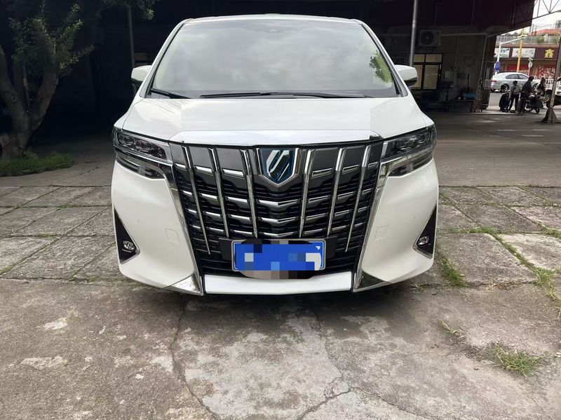 Alphard photo 2