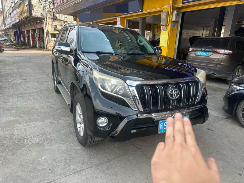 Land Cruiser Prado photo 2