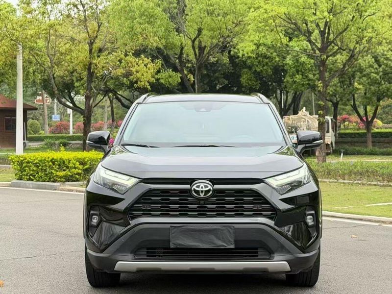 RAV4 photo 2