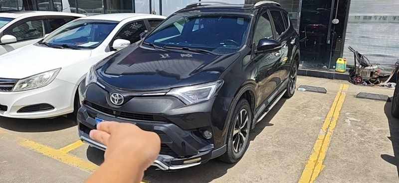 RAV4