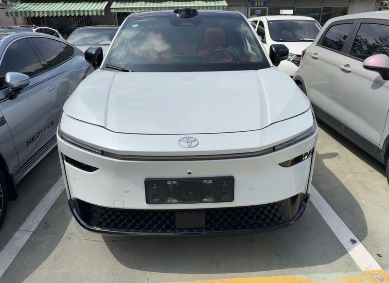 bZ3 photo 2