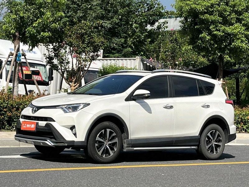 RAV4