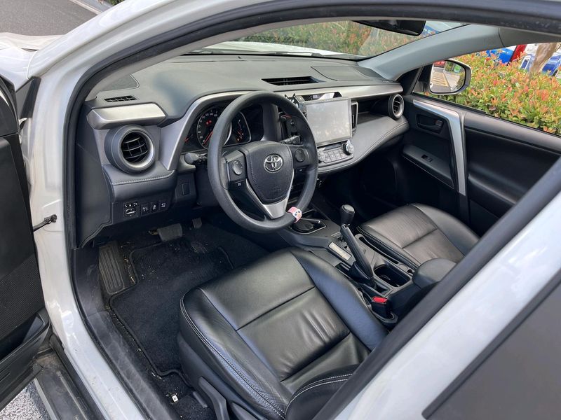 RAV4 photo 4