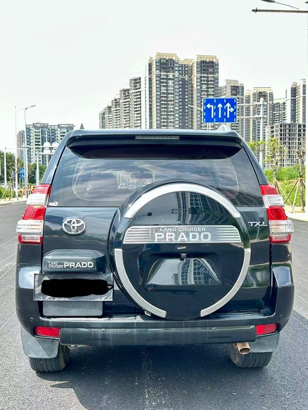 Land Cruiser Prado photo 5
