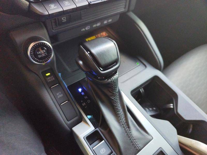 Land Cruiser Prado photo 5