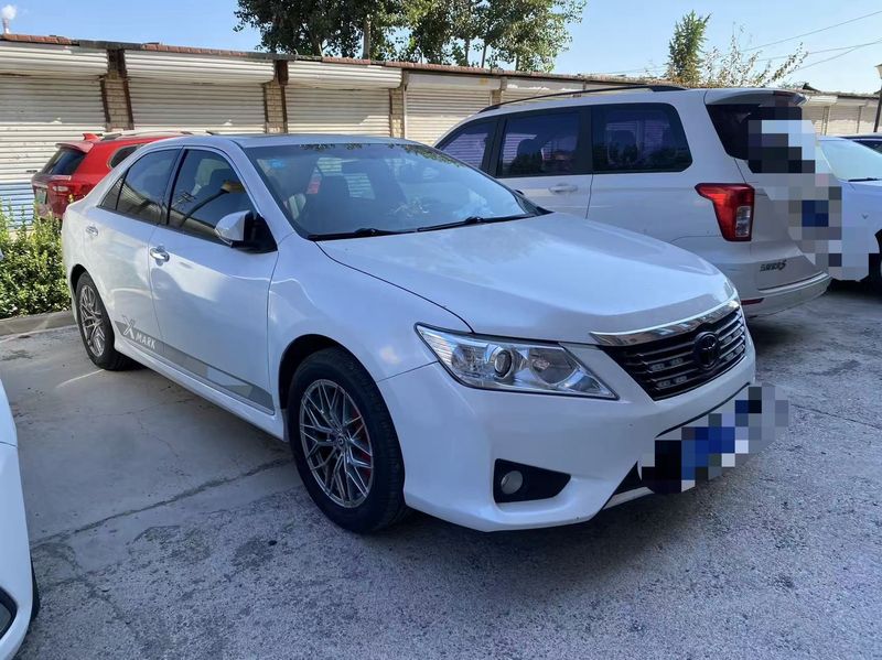 Camry photo 2