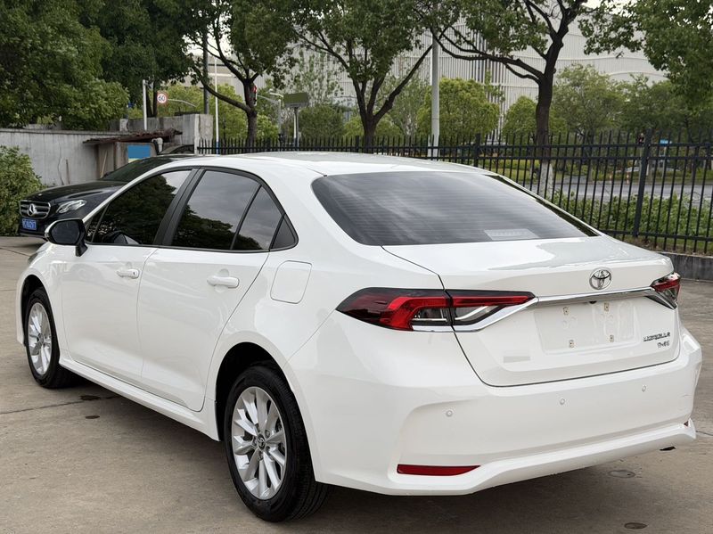 Corolla photo 4