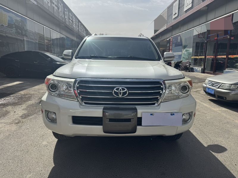Land Cruiser Prado photo 2