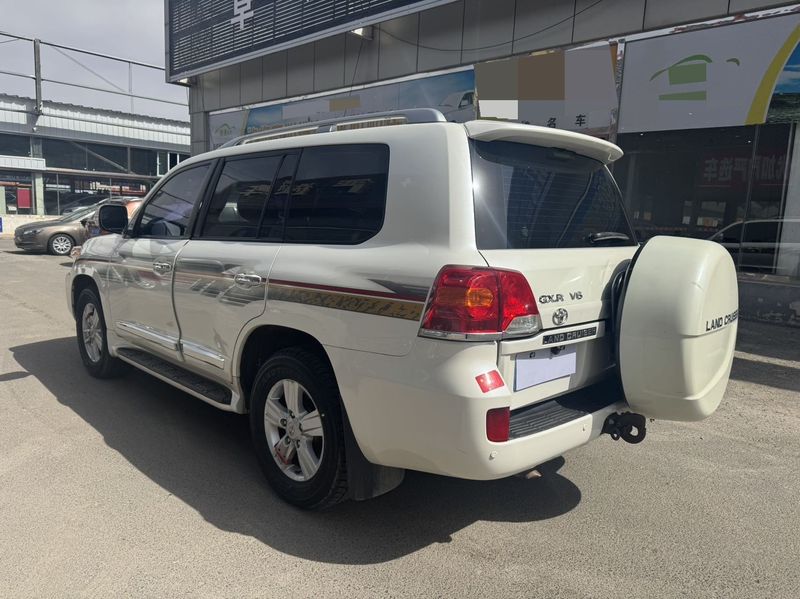 Land Cruiser Prado photo 5